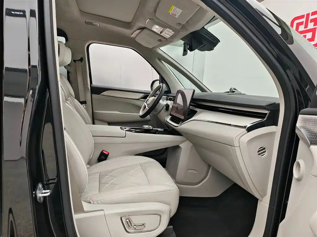 Volvo Volvo EM90 2025 Ultra Six-Seat 2024 - thumbnail 6