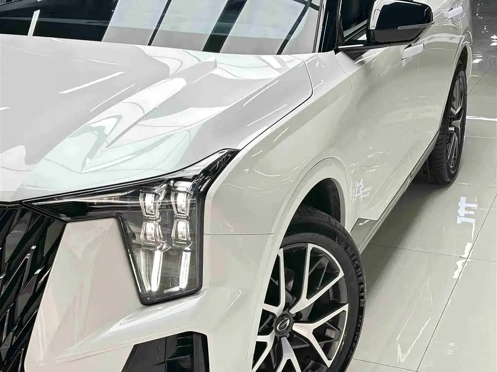 GAC Trumpchi GAC Trumpchi GS8 2022 Dual Engine Series 2.0TM Front-Wheel Drive Premium Edition (7-seater) 2022 - thumbnail 2