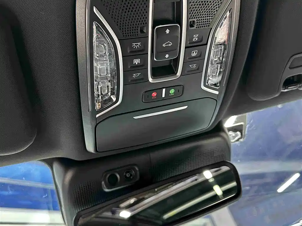 GAC Trumpchi GAC Trumpchi GS8 2022 Dual Engine Series 2.0TM Front-Wheel Drive Premium Edition (7-seater) 2022 - thumbnail 14