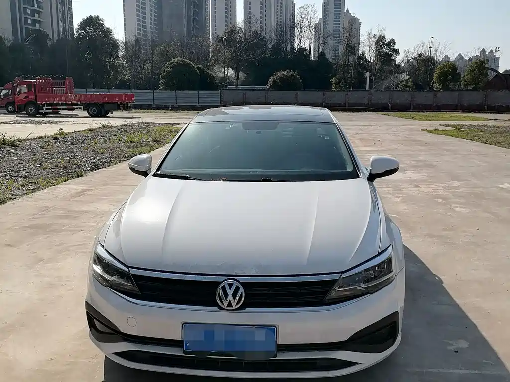 Volkswagen Lamando 2021 230TSI DSG Style Edition 2021 - thumbnail 2