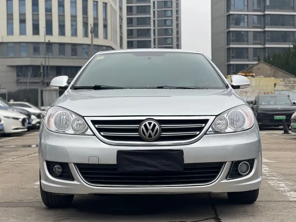 Volkswagen Volkswagen Lavida 2011 1.4TSI DSG Elegant Edition 2012 - thumbnail 2