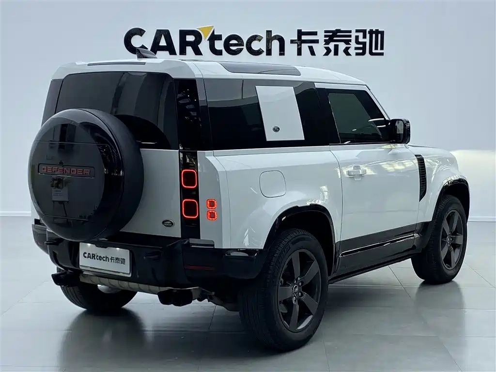 Land Rover Land Rover Defender 2022 90 2.0T P300 X-DYNAMIC HSE 2022 - thumbnail 4