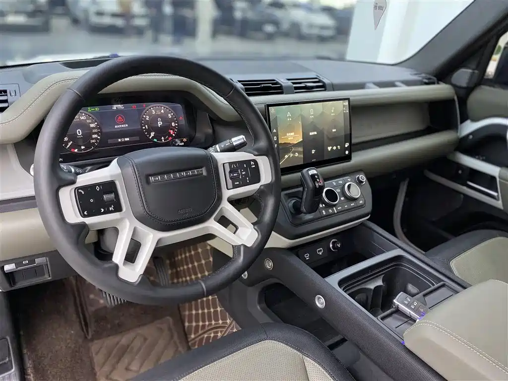 Land Rover Land Rover Defender 2022 90 2.0T P300 X-DYNAMIC HSE 2022 - thumbnail 6