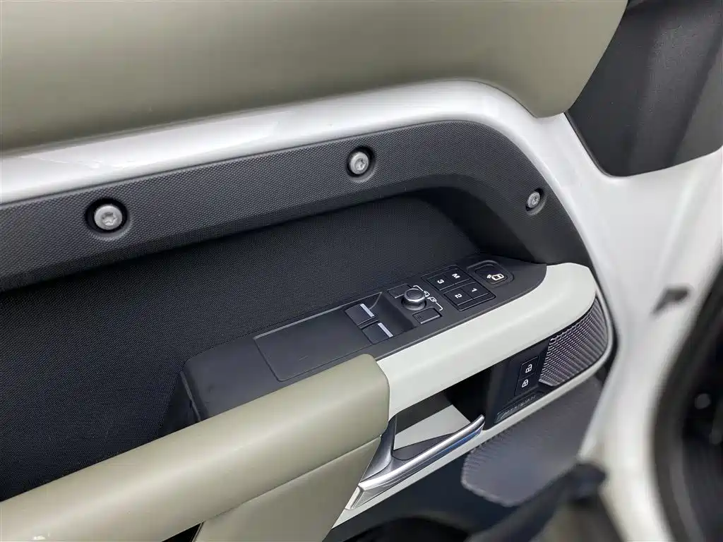 Land Rover Land Rover Defender 2022 90 2.0T P300 X-DYNAMIC HSE 2022 - thumbnail 20