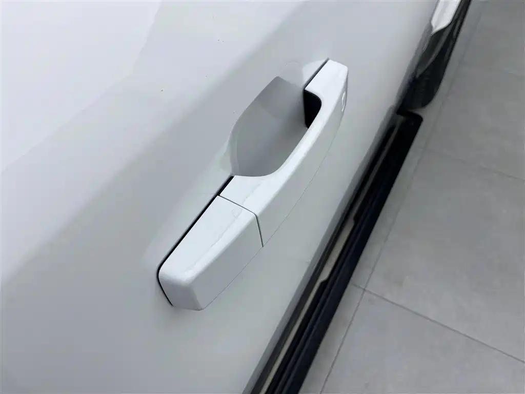 Land Rover Land Rover Defender 2022 90 2.0T P300 X-DYNAMIC HSE 2022 - thumbnail 29