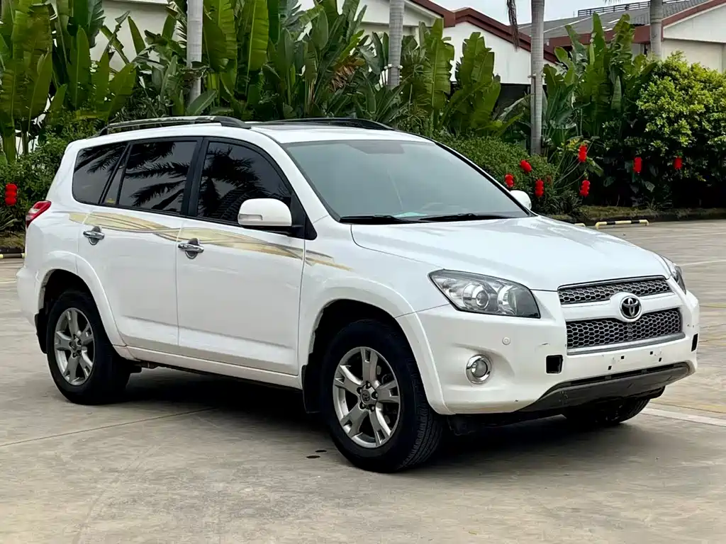 Toyota RAV4 2013 Premium 2.4L Automatic AWD Elite 2013 - thumbnail 3