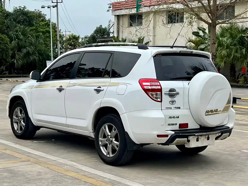 Toyota RAV4 2013 Premium 2.4L Automatic AWD Elite 2013 - thumbnail 10