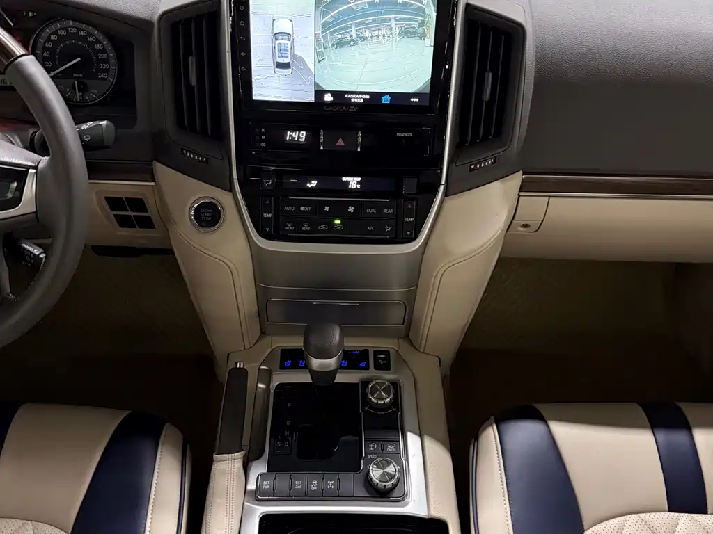 Toyota Land Cruiser (Imported) 2019 Model 4.0L Automatic 2020 - thumbnail 13