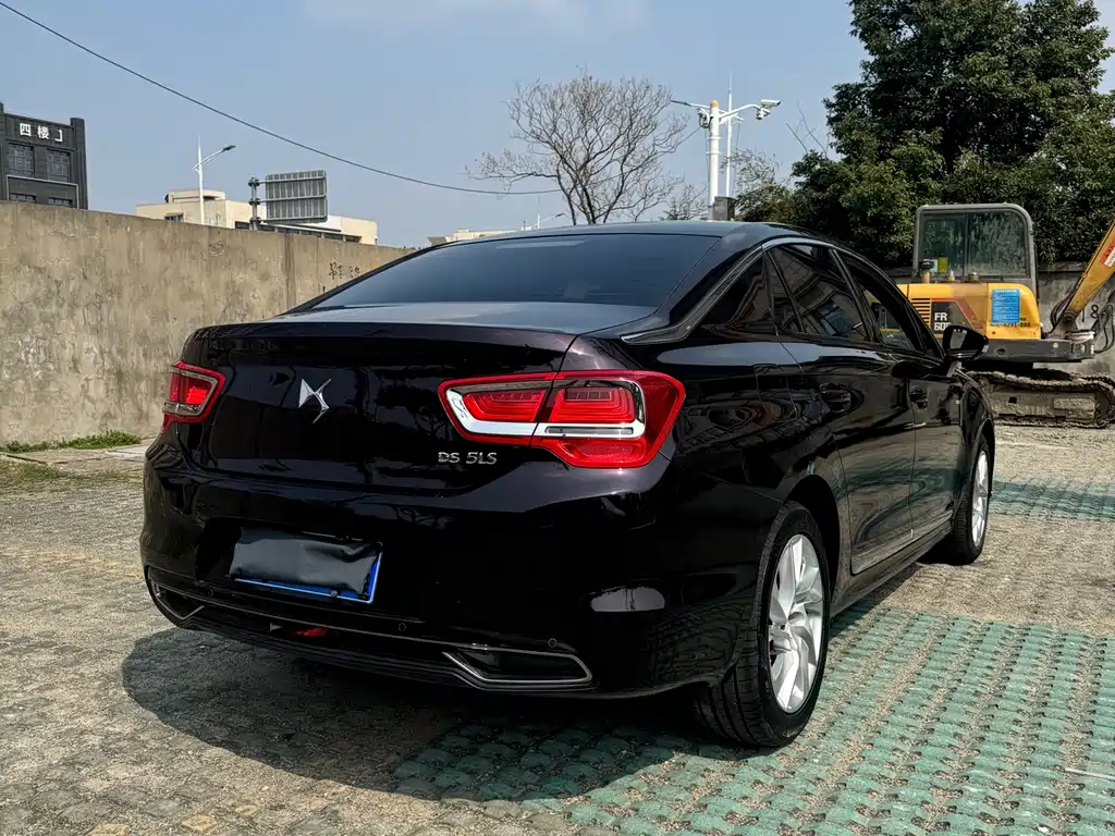 DS DS 5LS 2014 1.6T Elegant Edition THP160 2014 - thumbnail 14