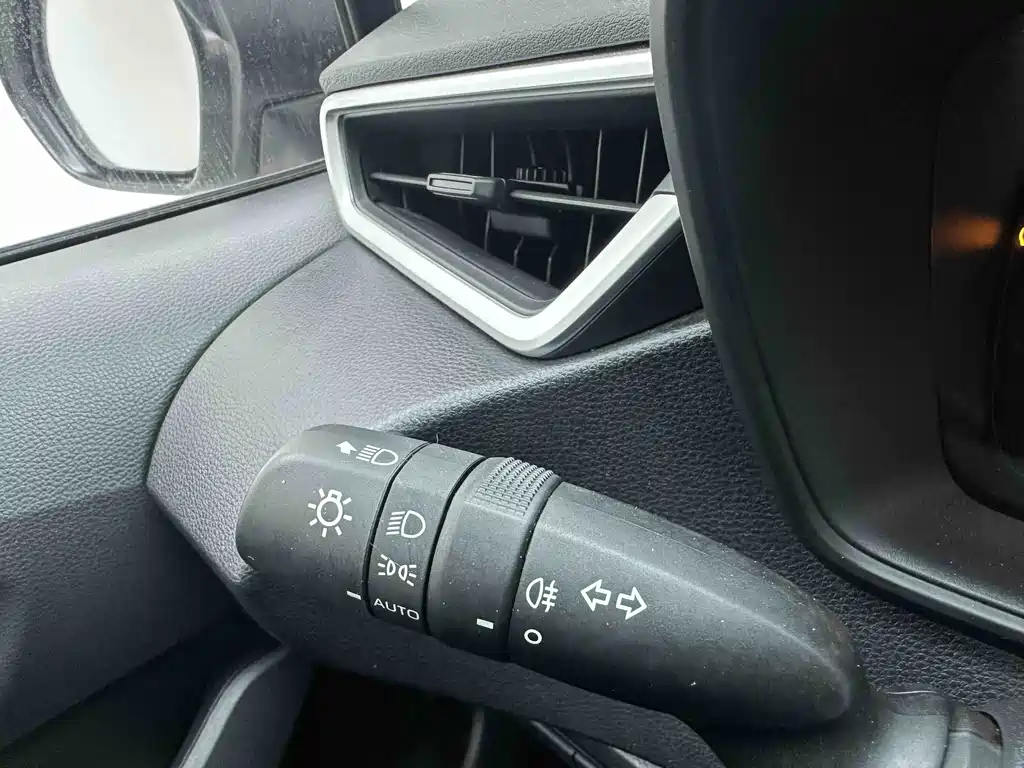 Toyota Toyota Corolla 2022 TNGA 1.5L CVT Advanced Edition 2022 - thumbnail 21