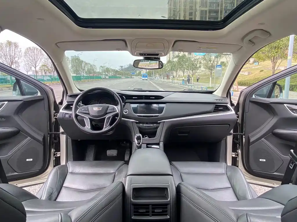 Cadillac Cadillac XT5 2017 Anniversary Edition 25T Luxury 2017 - thumbnail 6