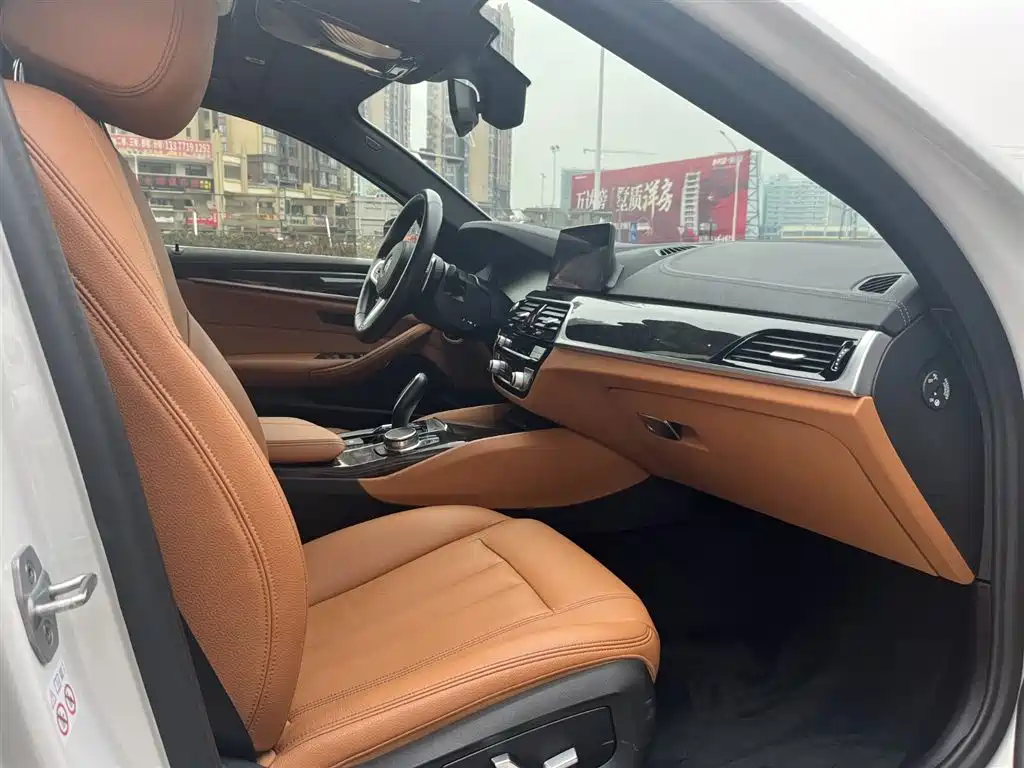 BMW BMW 5 Series 2020 530Li Leading Model M Sport Package 2020 - thumbnail 23