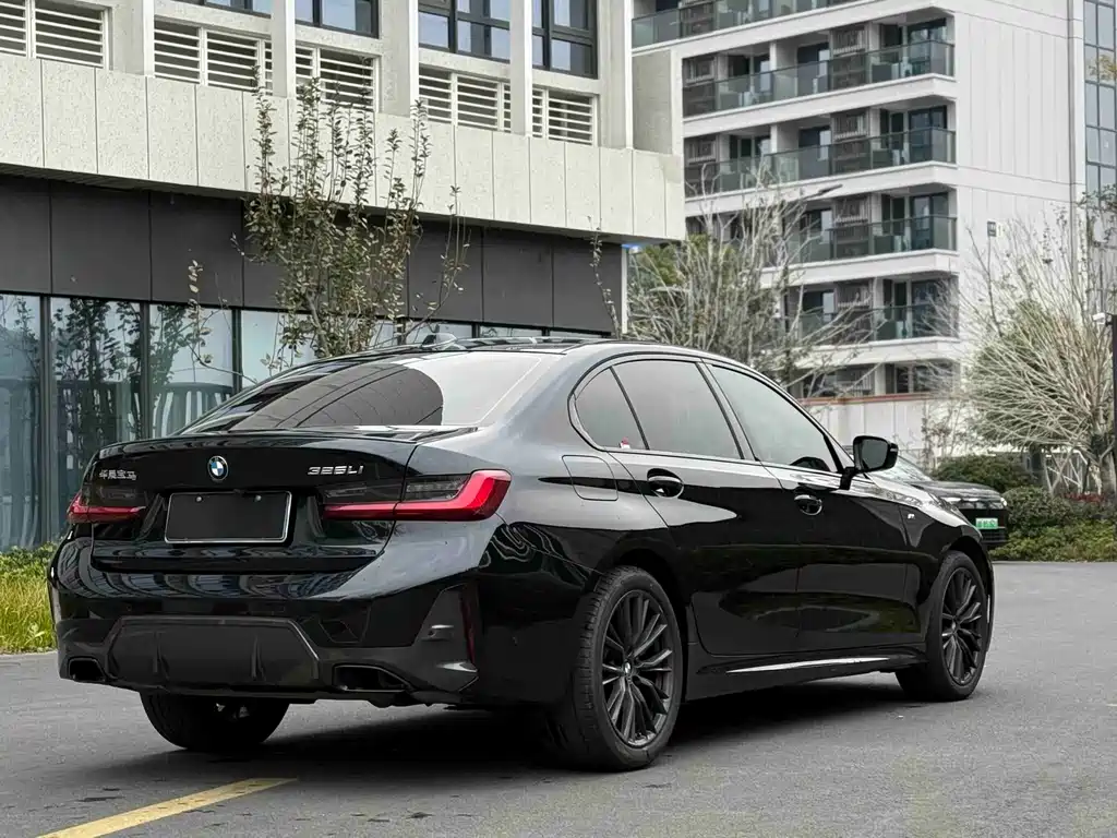 BMW BMW 3 Series 2024 325Li M Sport Shadow Night Package 2024 - thumbnail 12