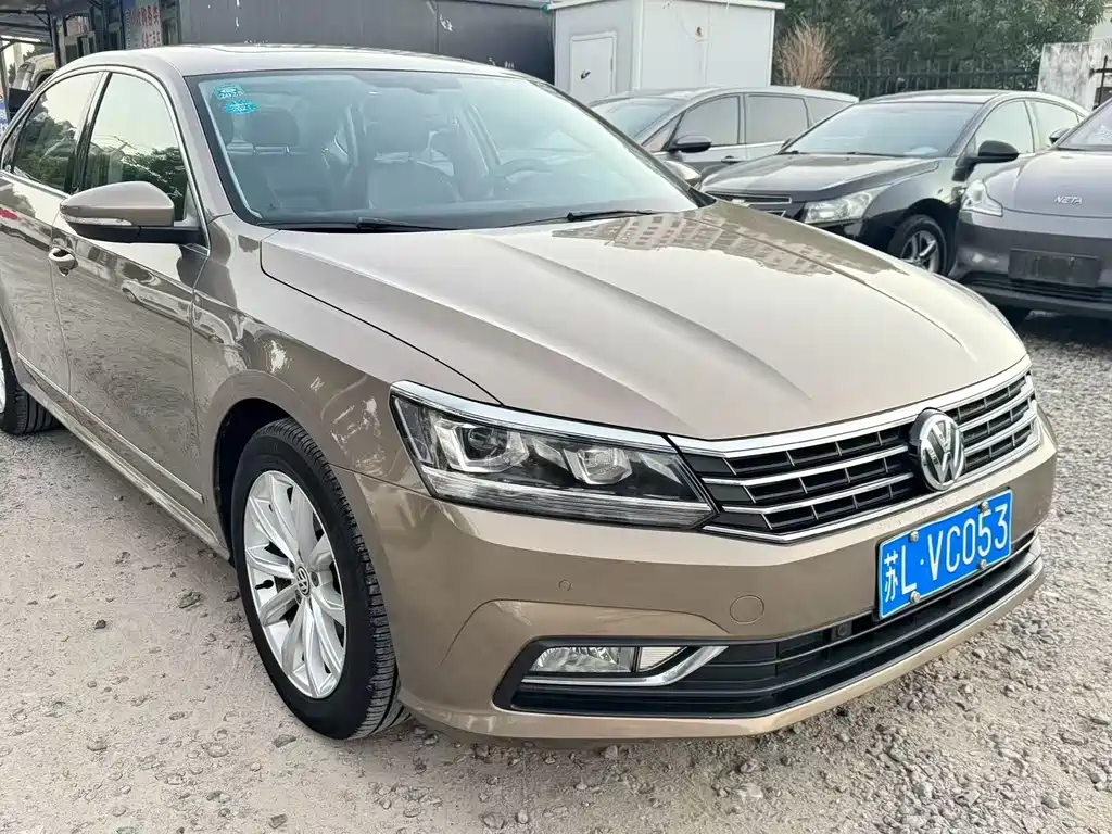Volkswagen Volkswagen Passat 2017 330TSI DSG Premium Edition 2017 - thumbnail 2