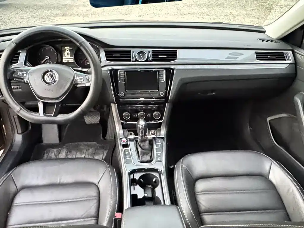 Volkswagen Volkswagen Passat 2017 330TSI DSG Premium Edition 2017 - thumbnail 3