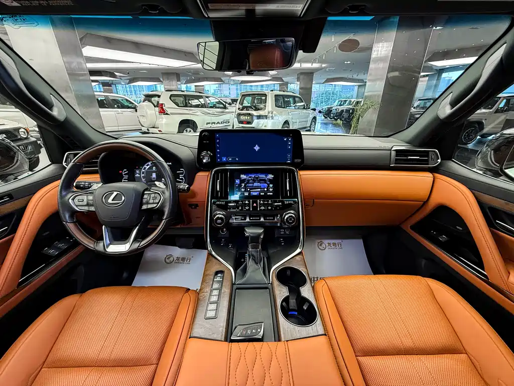 Lexus Lexus LX 600 2023 Model Canadian Specification 2024 - thumbnail 6