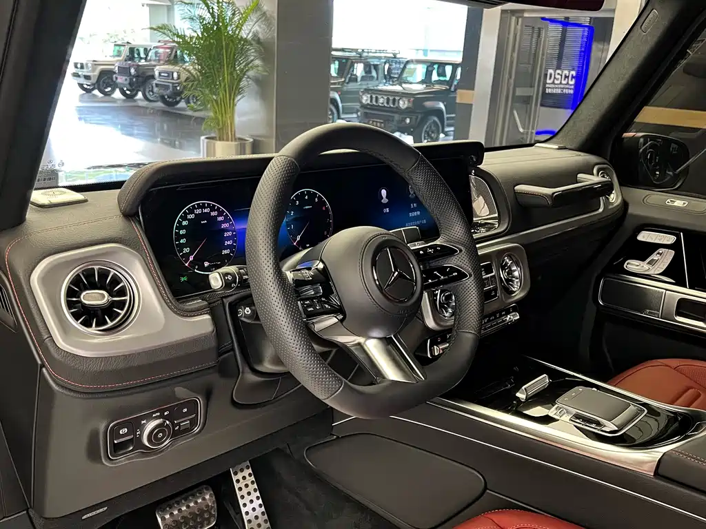 Mercedes-Benz Mercedes-Benz G-Class 2026 G 500 2026 - thumbnail 6