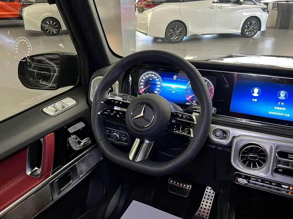 Mercedes-Benz Mercedes-Benz G-Class 2026 G 500 2026 - thumbnail 11