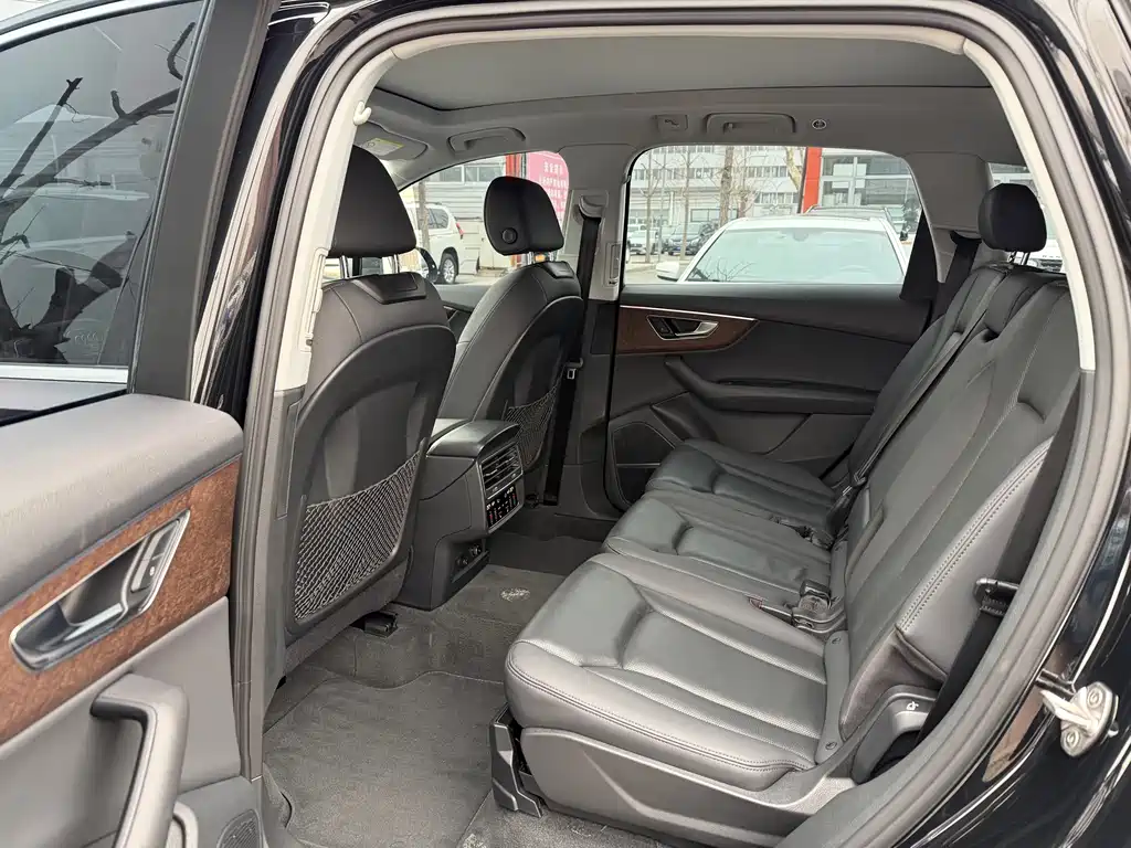 Audi Audi Q7 2022 55 TFSI quattro S line Sport 2022 - thumbnail 6