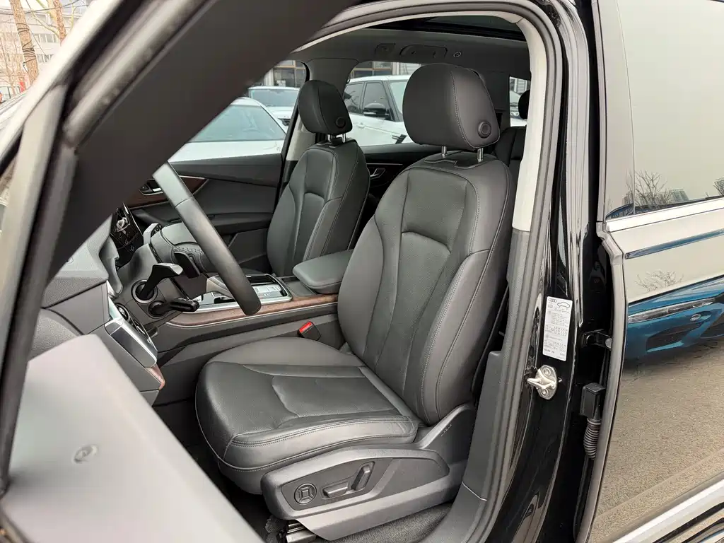 Audi Audi Q7 2022 55 TFSI quattro S line Sport 2022 - thumbnail 9