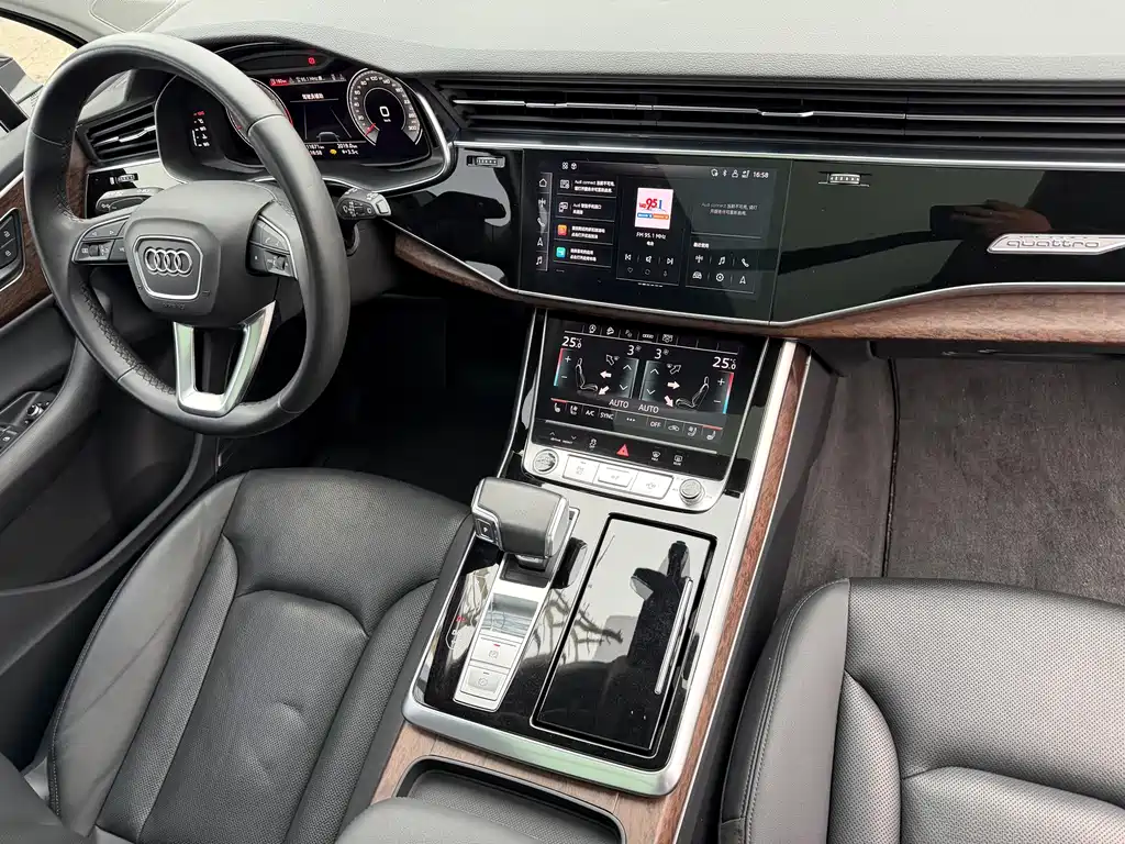 Audi Audi Q7 2022 55 TFSI quattro S line Sport 2022 - thumbnail 10