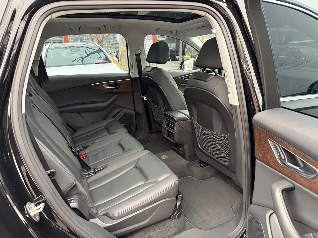 Audi Audi Q7 2022 55 TFSI quattro S line Sport 2022 - thumbnail 13