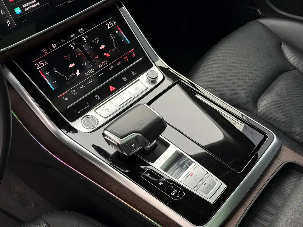 Audi Audi Q7 2022 55 TFSI quattro S line Sport 2022 - thumbnail 17