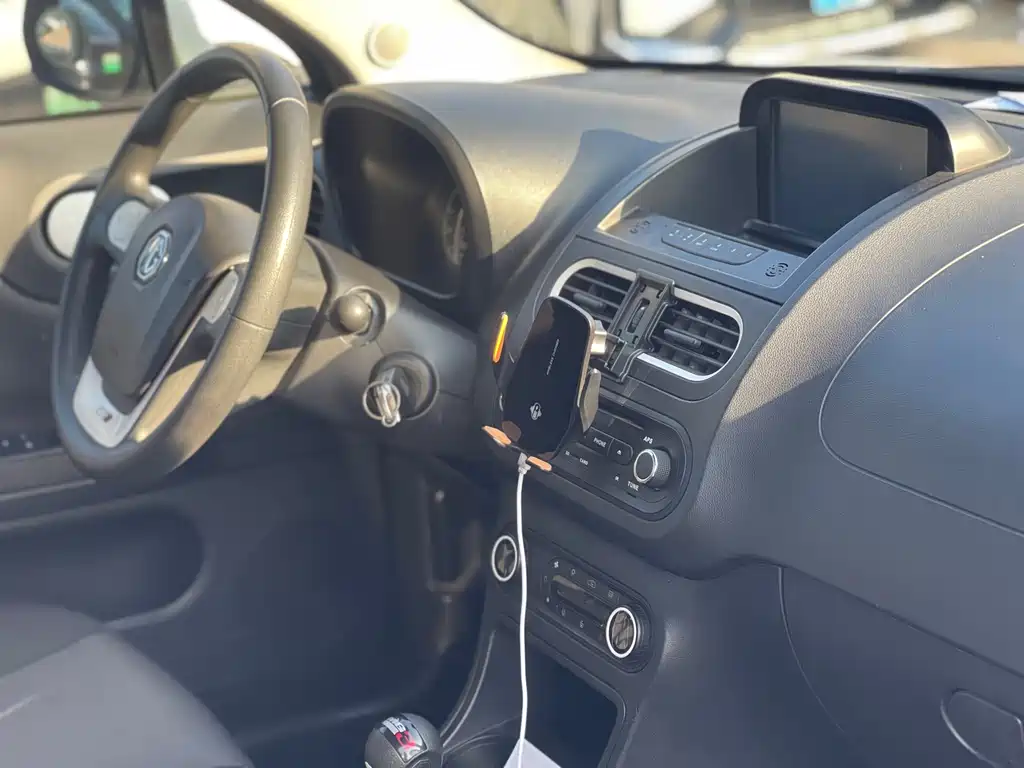 MG MG 3 2013 1.5L AMT Elite Edition 2014 - thumbnail 14