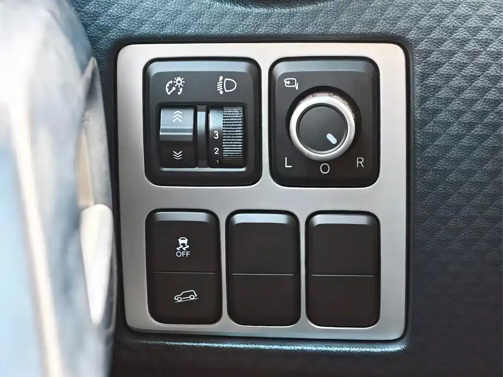 Beijing Off-Road Beijing Off-road BJ40 2023 2.0T Automatic 4WD Urban Hunter Ultimate Edition 2023 - thumbnail 15