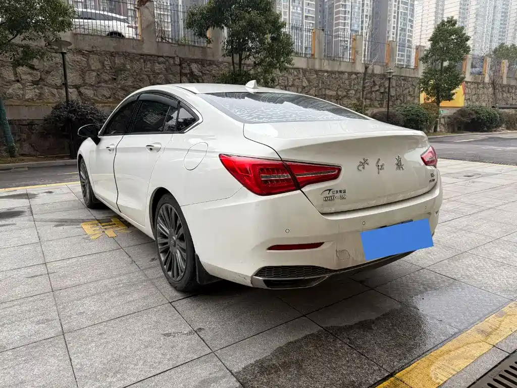 Hongqi Hongqi H5 2020 1.8T Automatic Intelligent Flag Leader Edition 2021 - thumbnail 6