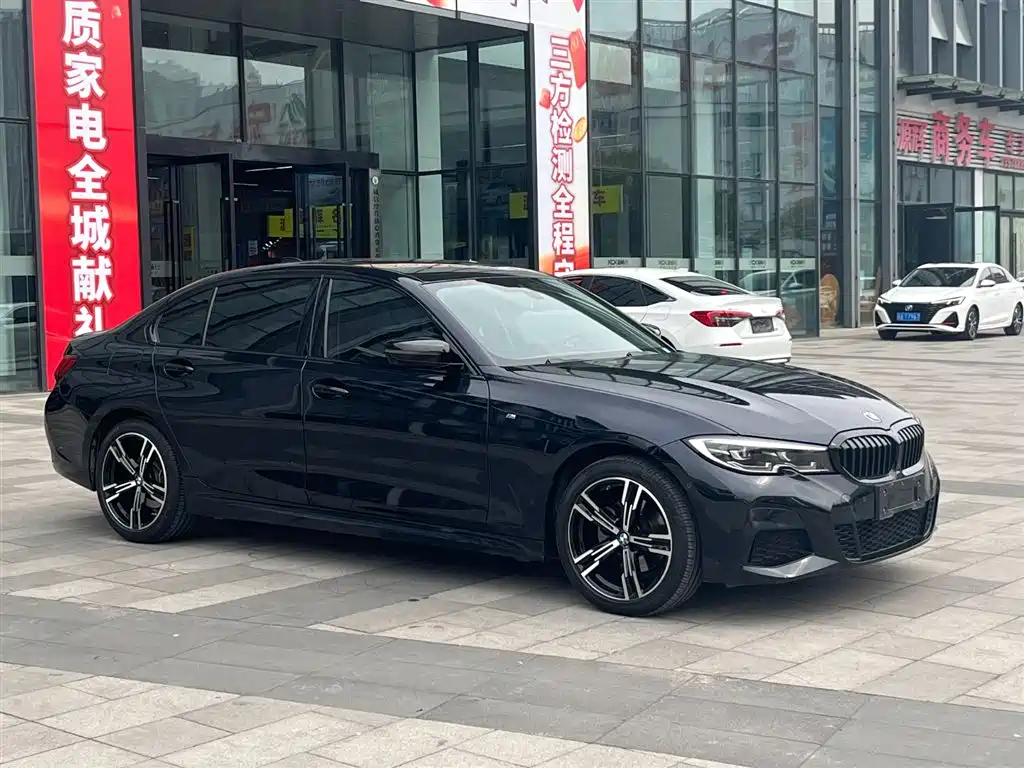BMW BMW 3 Series 2022 Model Year Facelift 325Li M Sport Shadow Night Package 2022 - thumbnail 3