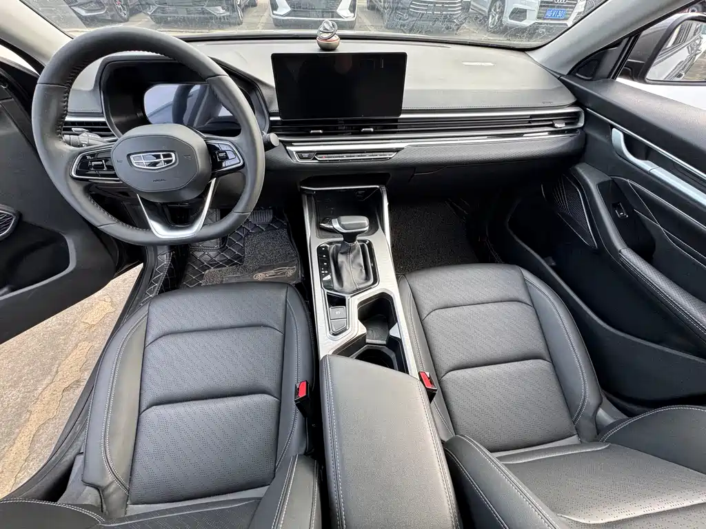 Geely Auto Geely Emgrand 2022 4th Generation 1.5L CVT Luxury Edition 2023 - thumbnail 6