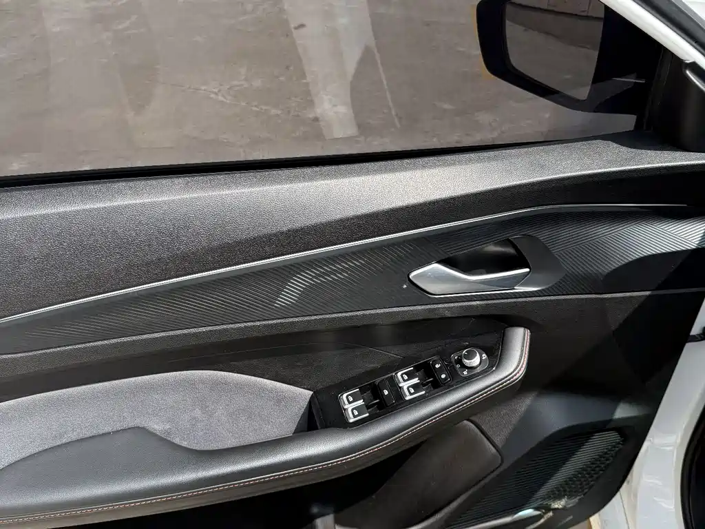 Geely Auto Geely Emgrand 2022 Emgrand COOL 1.5T DCT Wind Edition 2023 - thumbnail 18