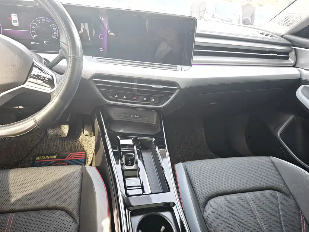 Volkswagen Lamando 2023 Lamando L 280TSI DSG Hot Edition 2023 - thumbnail 8