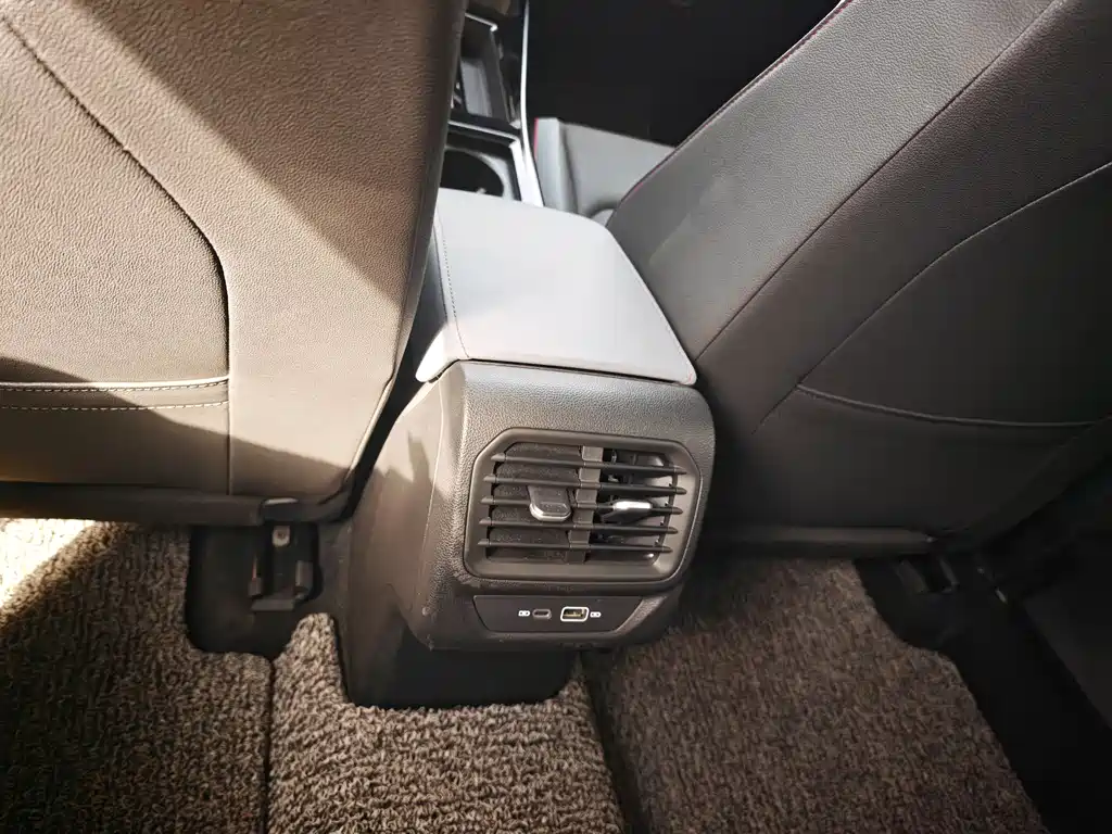 Volkswagen Lamando 2023 Lamando L 280TSI DSG Hot Edition 2023 - thumbnail 9