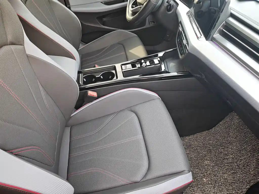 Volkswagen Lamando 2023 Lamando L 280TSI DSG Hot Edition 2023 - thumbnail 13