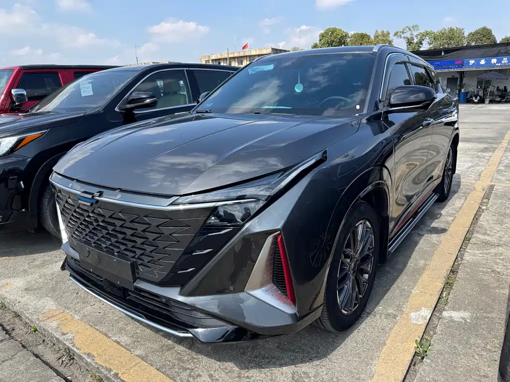 Changan Oushang Changan Oushang Z6 2023 Blue Whale 1.5T DCT Smart Supreme Edition 2023