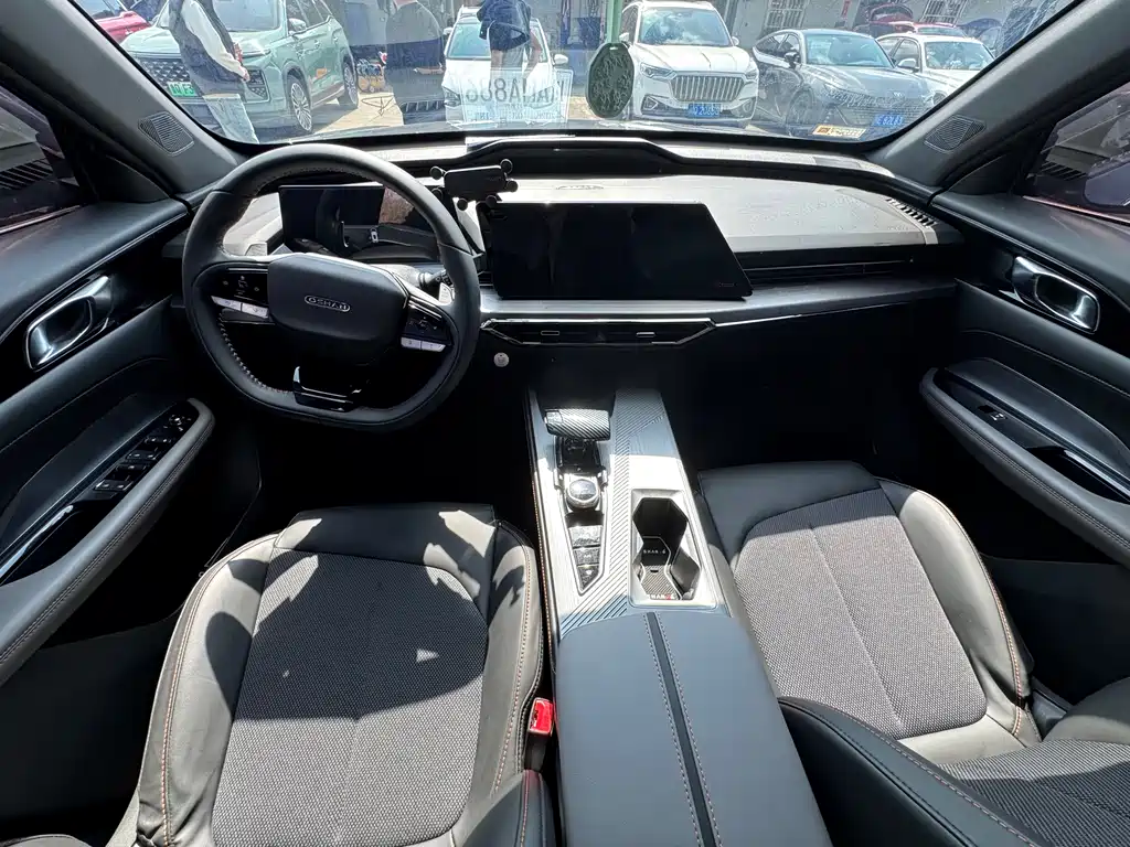 Changan Oushang Changan Oushang Z6 2023 Blue Whale 1.5T DCT Smart Supreme Edition 2023 - thumbnail 5