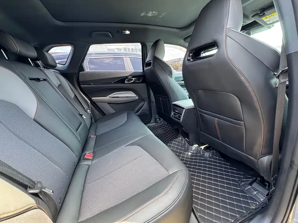 Changan Oushang Changan Oushang Z6 2023 Blue Whale 1.5T DCT Smart Supreme Edition 2023 - thumbnail 8