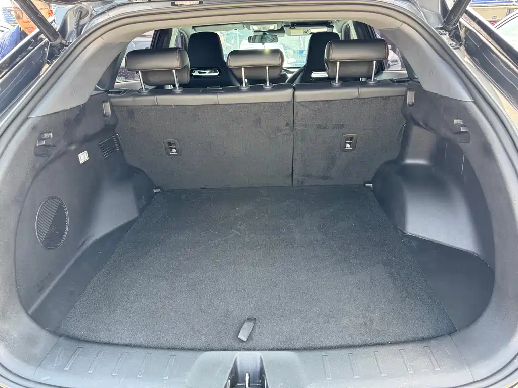 Changan Oushang Changan Oushang Z6 2023 Blue Whale 1.5T DCT Smart Supreme Edition 2023 - thumbnail 10
