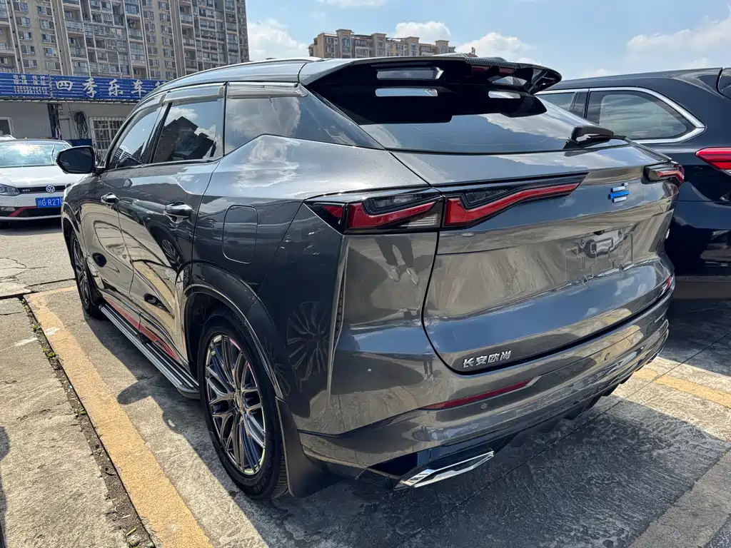 Changan Oushang Changan Oushang Z6 2023 Blue Whale 1.5T DCT Smart Supreme Edition 2023 - thumbnail 14