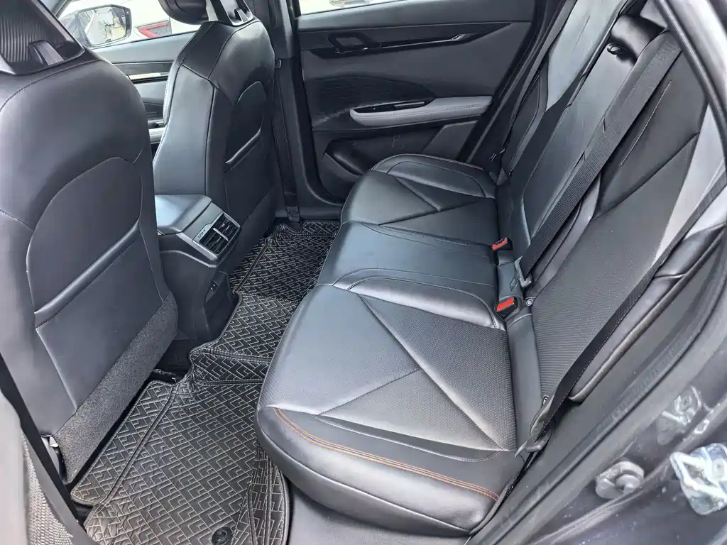 Changan Changan UNI-V 2022 1.5T Premium Edition 2022 - thumbnail 10