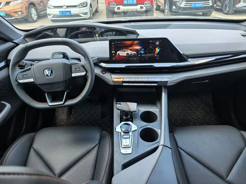 Changan Changan UNI-V 2022 1.5T Premium Edition 2022 - thumbnail 11