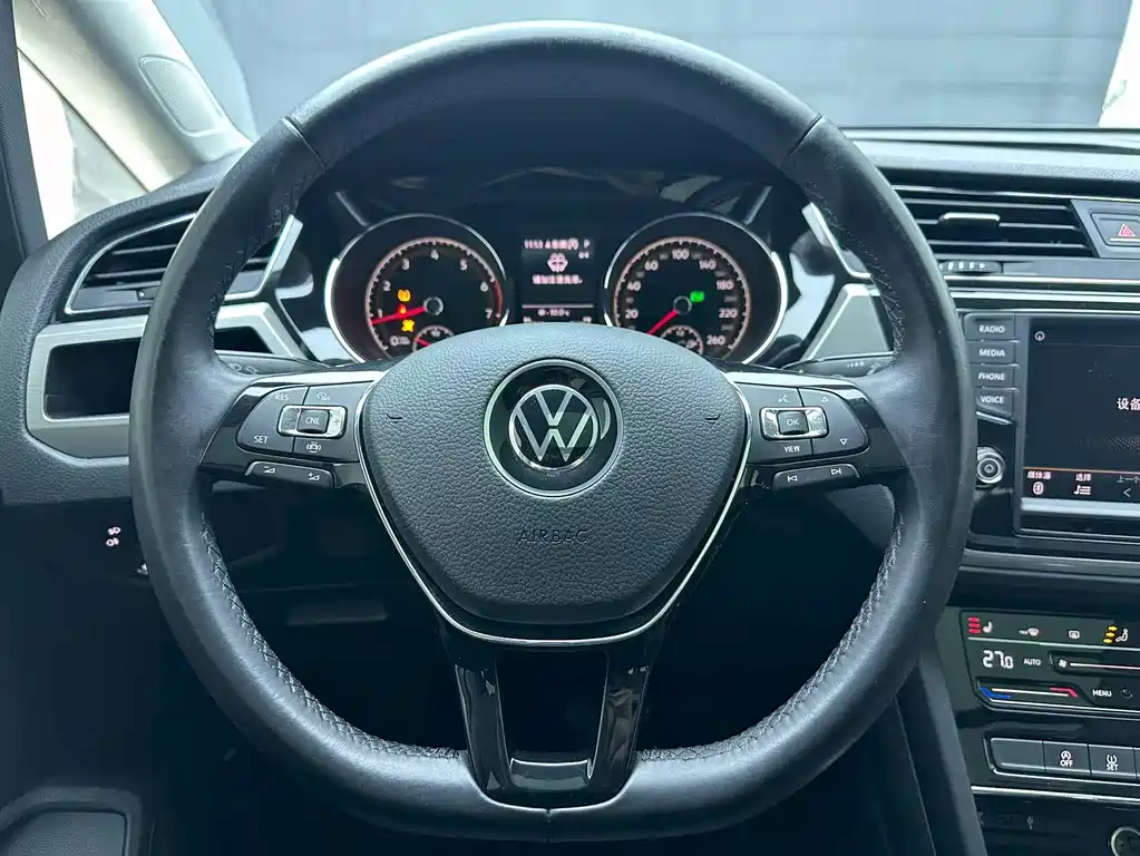 Volkswagen Volkswagen Touran 2021 Touran L 280TSI DSG Traction Edition 6-seater 2023 - thumbnail 13