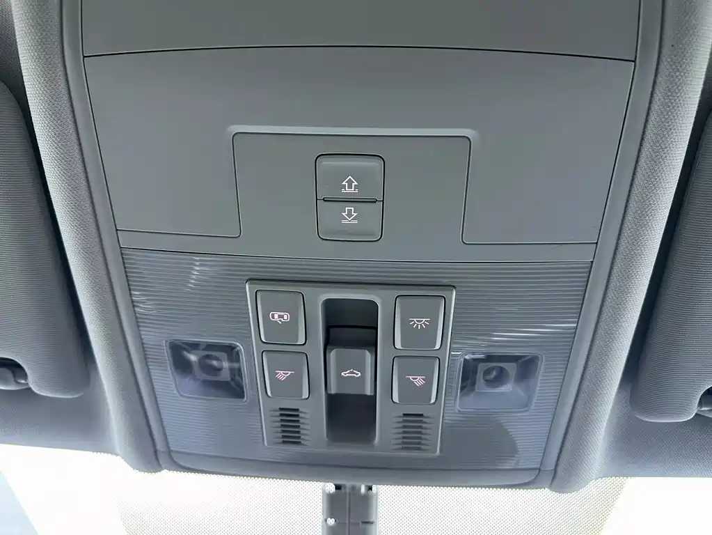 Volkswagen Volkswagen Touran 2021 Touran L 280TSI DSG Traction Edition 6-seater 2023 - thumbnail 17