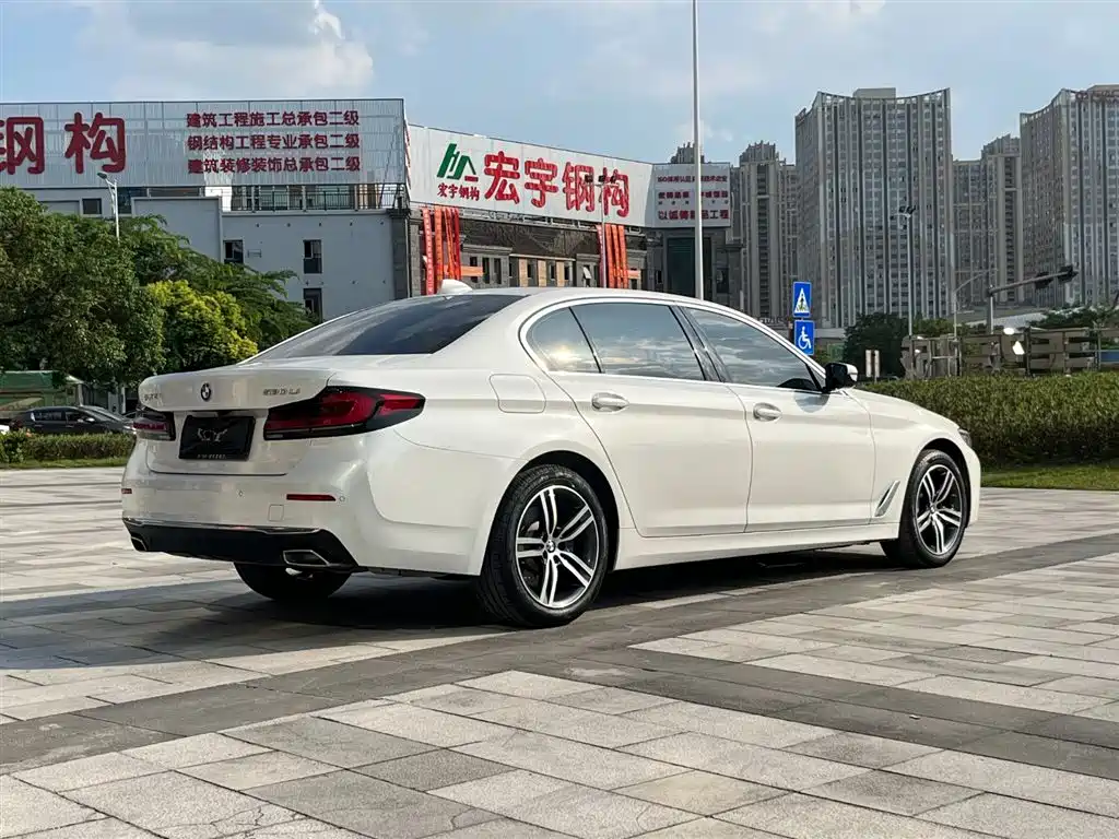 BMW BMW 5 Series 2021 Model Year Facelift 530Li Leading Edition Luxury Package 2021 - thumbnail 4