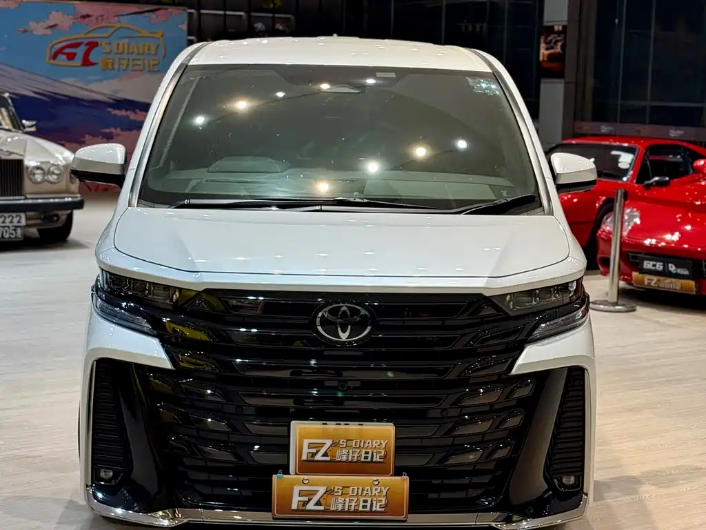 Toyota Vellfire 2025 2.4T Automatic 2025 - thumbnail 2