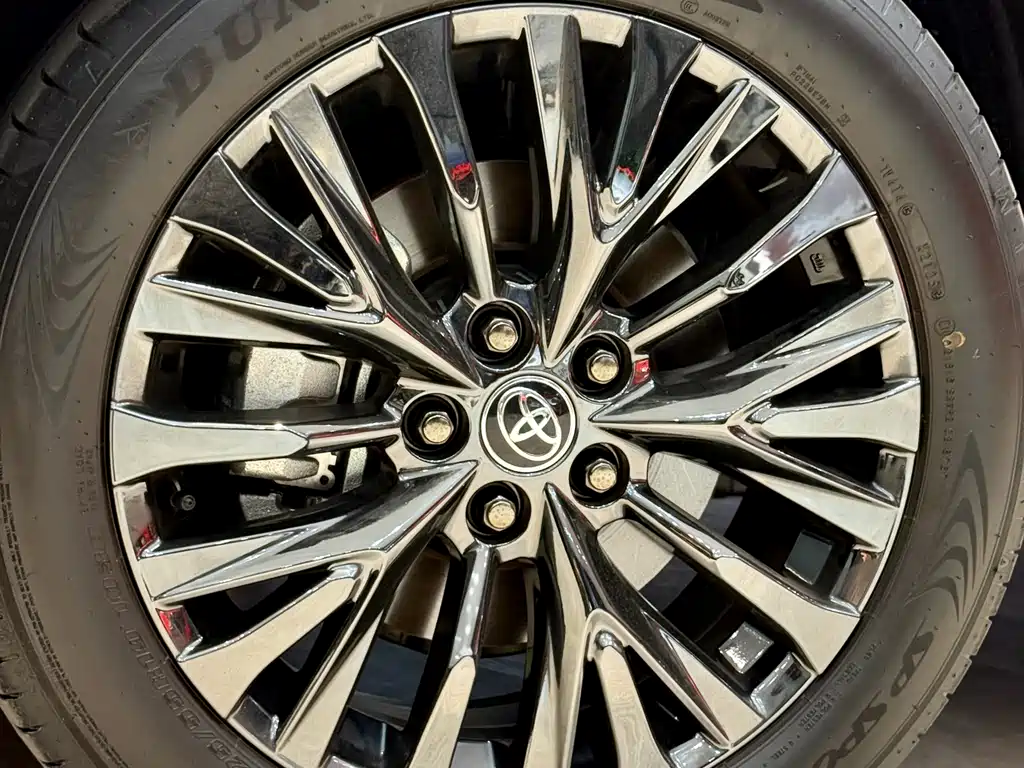 Toyota Vellfire 2025 2.4T Automatic 2025 - thumbnail 5