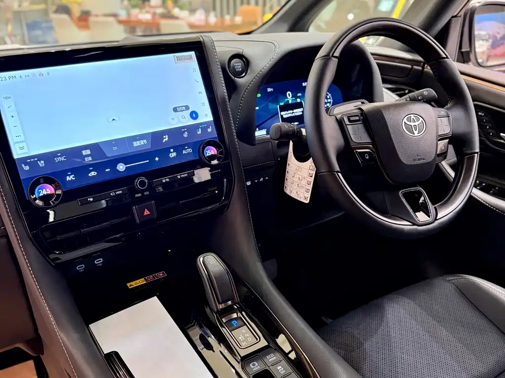 Toyota Vellfire 2025 2.4T Automatic 2025 - thumbnail 17