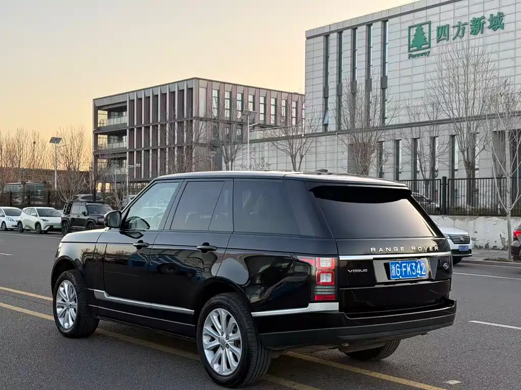 Land Rover Range Rover 2014 3.0 SC V6 Vogue 2014 - thumbnail 4